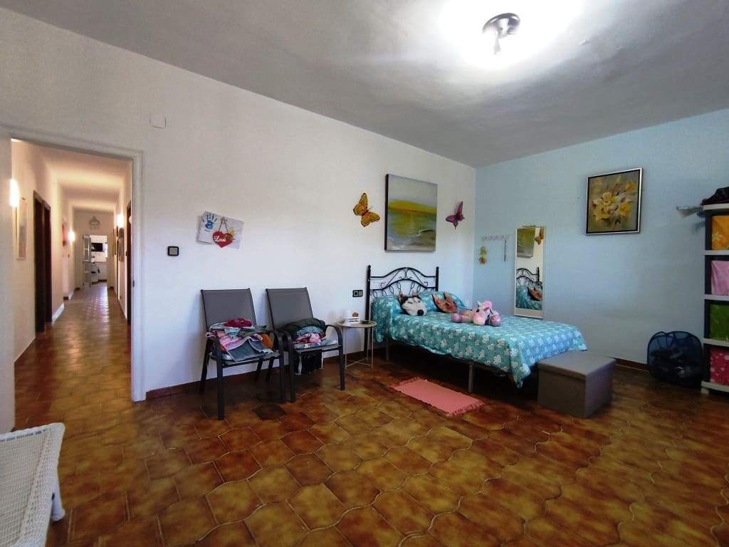 6 slaapkamer Villa te koop in Alcocer de Planes met zwembad garage - € 380.000 (Ref: 9379581)