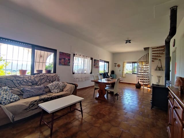 6 camera da letto Villa in vendita in Alcocer de Planes con piscina garage - 380.000 € (Rif: 9379581)