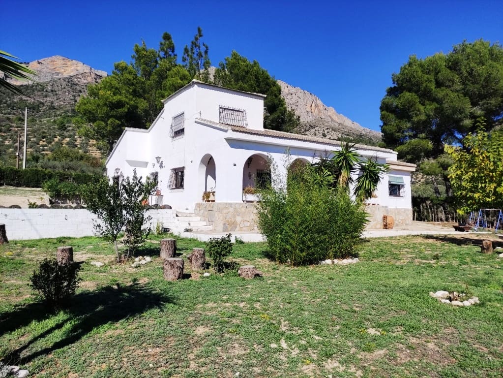 6 slaapkamer Villa te koop in Alcocer de Planes met zwembad garage - € 380.000 (Ref: 9379581)