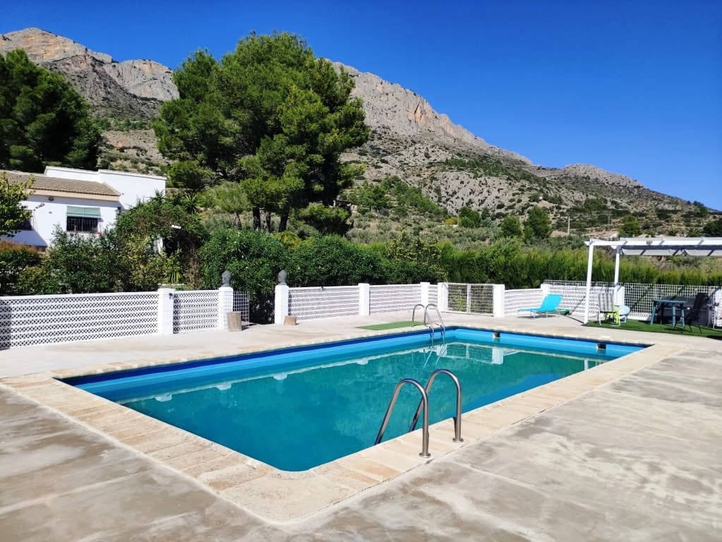 6 slaapkamer Villa te koop in Alcocer de Planes met zwembad garage - € 380.000 (Ref: 9379581)