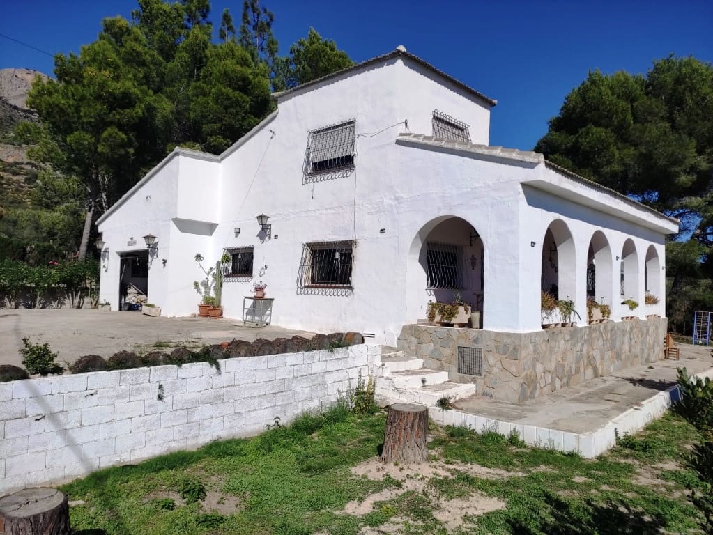 6 slaapkamer Villa te koop in Alcocer de Planes met zwembad garage - € 380.000 (Ref: 9379581)