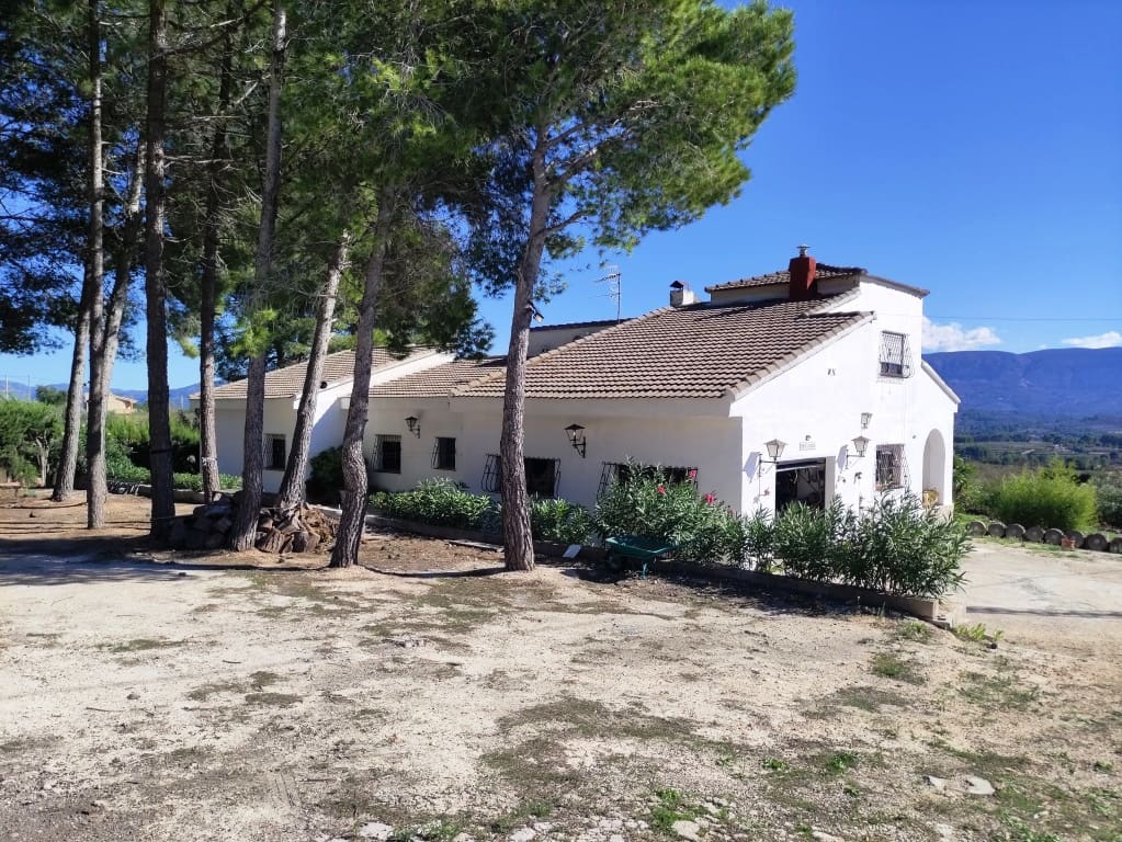 6 slaapkamer Villa te koop in Alcocer de Planes met zwembad garage - € 380.000 (Ref: 9379581)