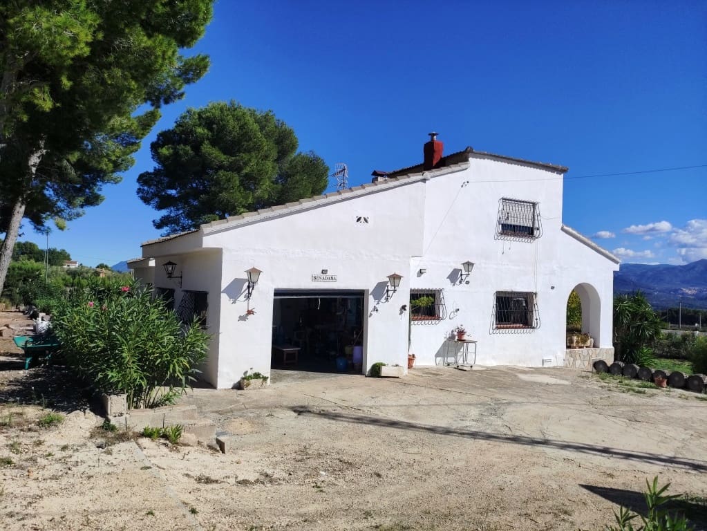 6 slaapkamer Villa te koop in Alcocer de Planes met zwembad garage - € 380.000 (Ref: 9379581)
