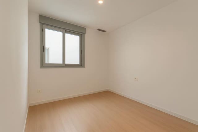 2 bedroom Apartment for sale in La Xara, Dénia - € 220,000 (Ref: 9413239)