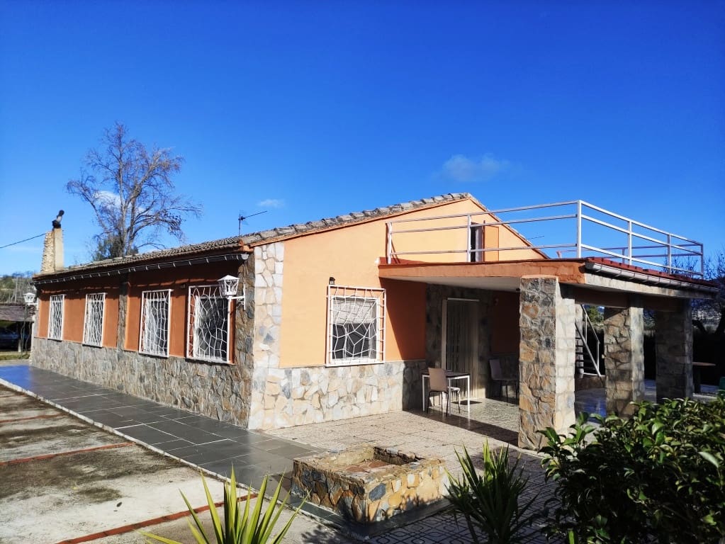 Finca/Casa Rural de 5 habitaciones en Benilloba en venta con piscina garaje - 180.000 € (Ref: 9550339)