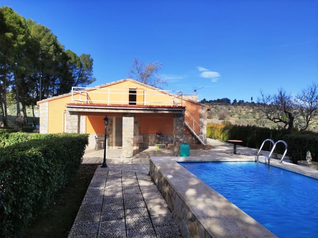 Finca/Casa Rural de 5 habitaciones en Benilloba en venta con piscina garaje - 180.000 € (Ref: 9550339)