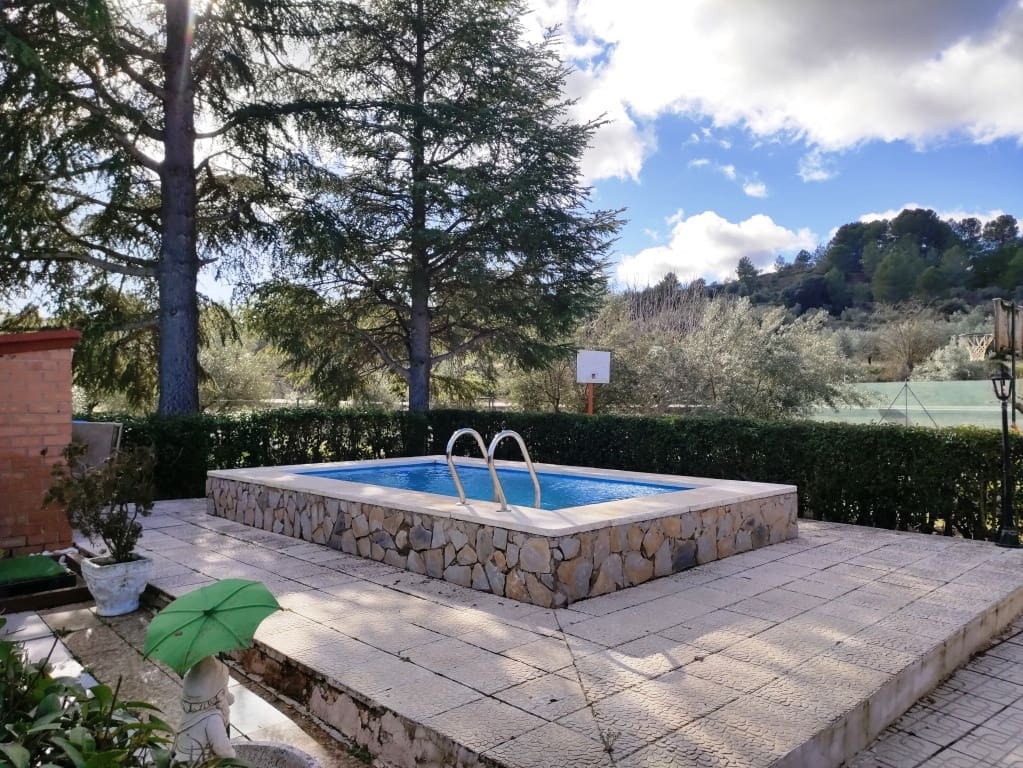 Finca/Casa Rural de 5 habitaciones en Benilloba en venta con piscina garaje - 180.000 € (Ref: 9550339)