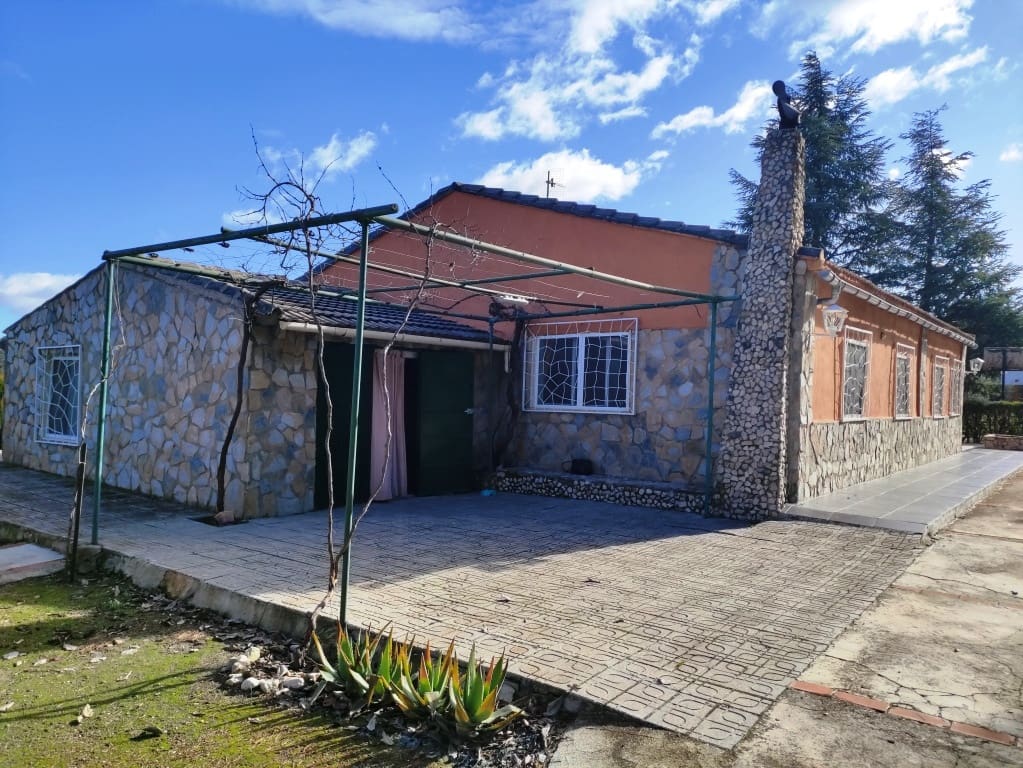 Finca/Casa Rural de 5 habitaciones en Benilloba en venta con piscina garaje - 180.000 € (Ref: 9550339)