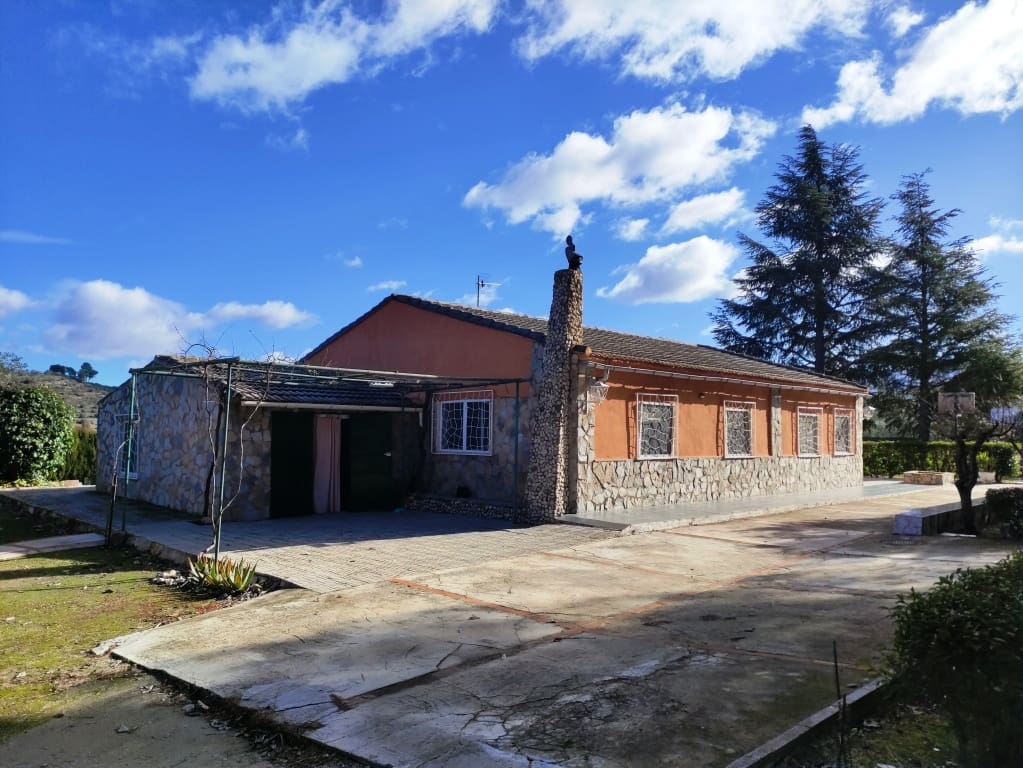 Finca/Casa Rural de 5 habitaciones en Benilloba en venta con piscina garaje - 180.000 € (Ref: 9550339)