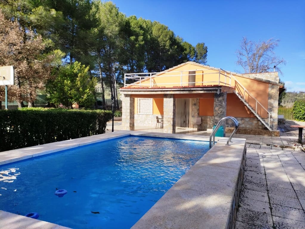 Finca/Casa Rural de 5 habitaciones en Benilloba en venta con piscina garaje - 180.000 € (Ref: 9550339)