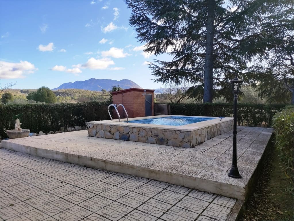 Finca/Casa Rural de 5 habitaciones en Benilloba en venta con piscina garaje - 180.000 € (Ref: 9550339)
