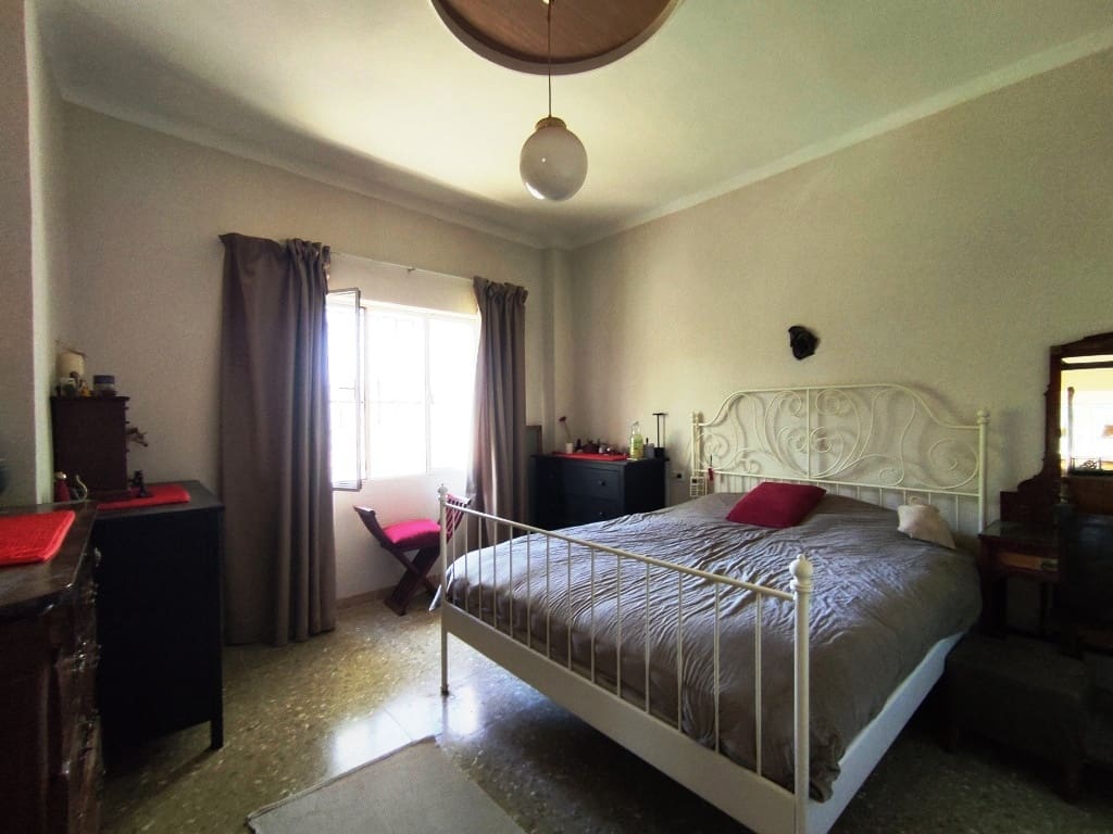 12 quarto Quinta/Casa Rural para venda em Alfafara com piscina garagem - 650 000 € (Ref: 9639879)