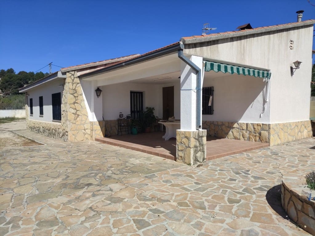 4 bedroom Finca/Country House for sale in Muro de Alcoy with pool garage - € 179,000 (Ref: 9737763)