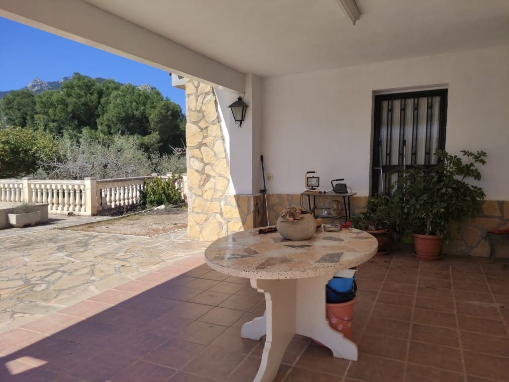 4 bedroom Finca/Country House for sale in Muro de Alcoy with pool garage - € 179,000 (Ref: 9737763)