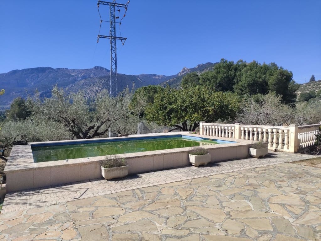 4 bedroom Finca/Country House for sale in Muro de Alcoy with pool garage - € 179,000 (Ref: 9737763)