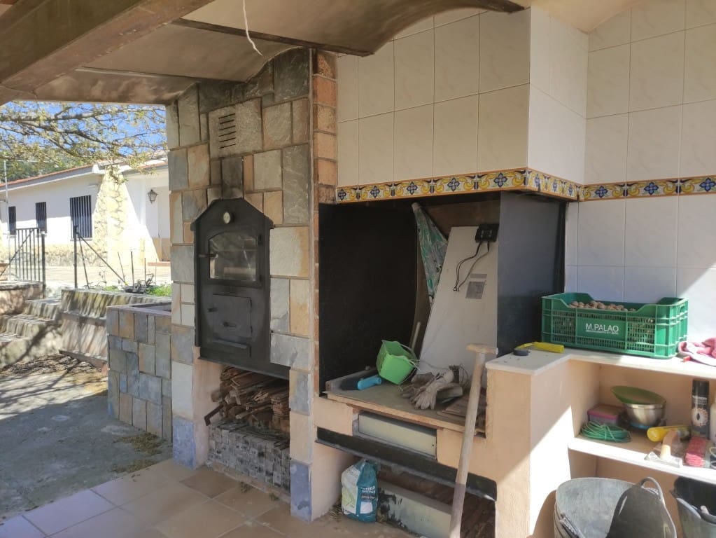 4 bedroom Finca/Country House for sale in Muro de Alcoy with pool garage - € 179,000 (Ref: 9737763)