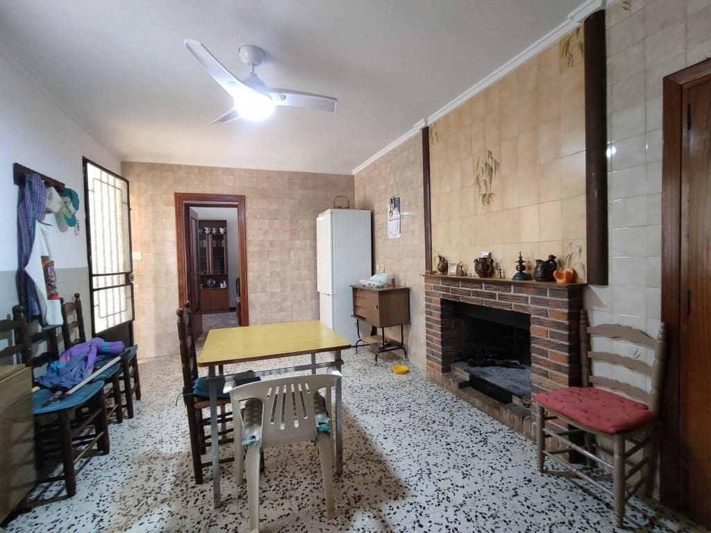 4 bedroom Finca/Country House for sale in Muro de Alcoy with pool garage - € 179,000 (Ref: 9737763)