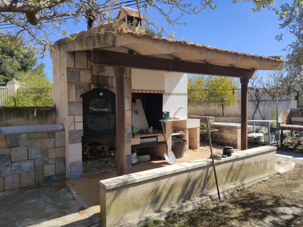 4 bedroom Finca/Country House for sale in Muro de Alcoy with pool garage - € 179,000 (Ref: 9737763)