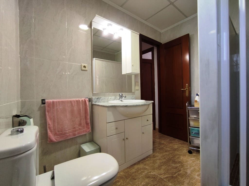 4 bedroom Finca/Country House for sale in Agullent with pool - € 167,000 (Ref: 9739166)