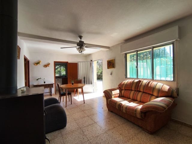 4 bedroom Finca/Country House for sale in Agullent with pool - € 167,000 (Ref: 9739166)