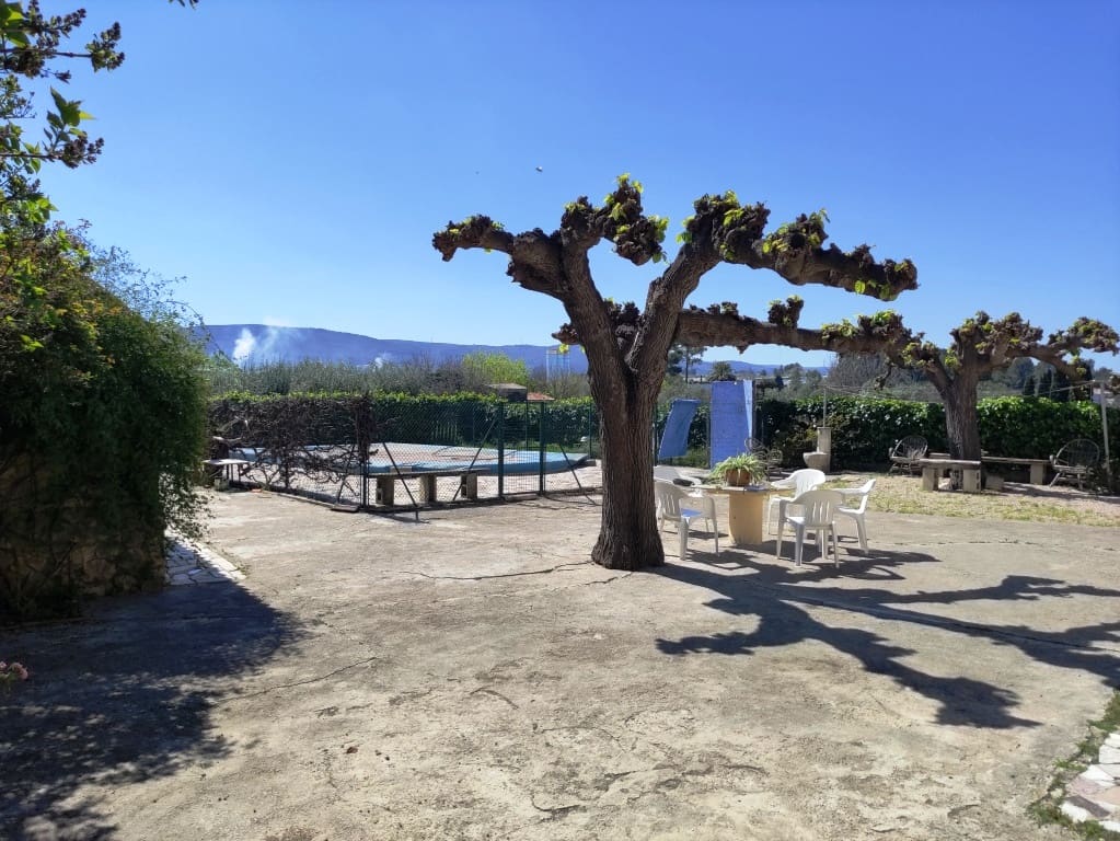 4 bedroom Finca/Country House for sale in Agullent with pool - € 167,000 (Ref: 9739166)