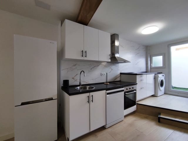 2 bedroom Townhouse for sale in Beniarrés - € 99,000 (Ref: 9741362)