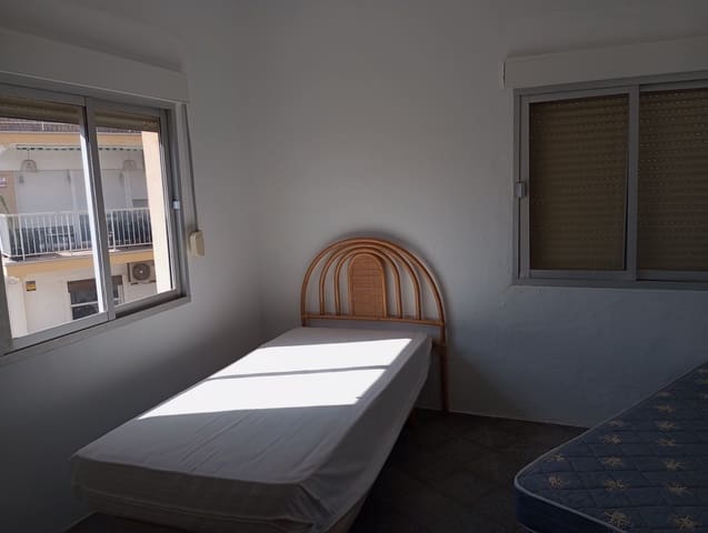 Pareado de 4 habitaciones en Devessa - Monte Pego, Dénia en venta con garaje - 330.000 € (Ref: 9821722)