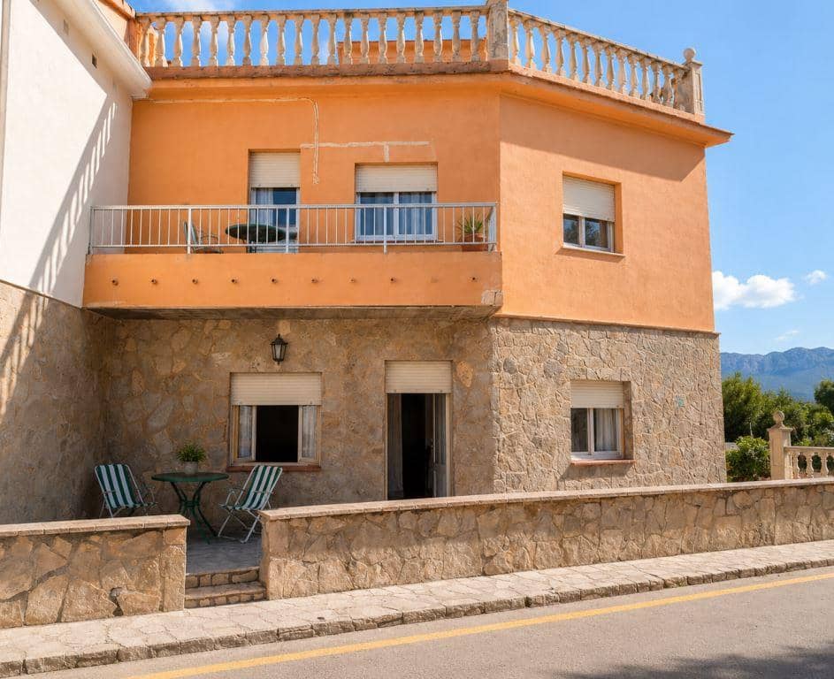 4 makuuhuone Paritalo myytävänä paikassa Denia mukana 
autotalli - 330 000 € (Ref: 9821722)