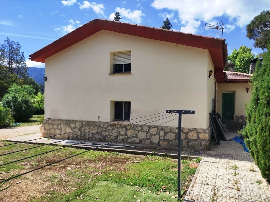 4 chambre Villa/Maison à vendre à Alcoy / Alcoi avec piscine garage - 292 000 € (Ref: 9826852)