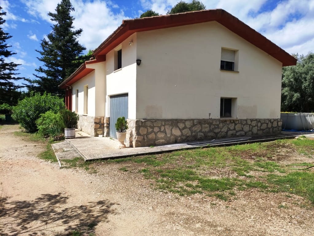 4 chambre Villa/Maison à vendre à Alcoy / Alcoi avec piscine garage - 292 000 € (Ref: 9826852)