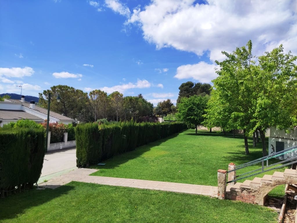 4 chambre Villa/Maison à vendre à Alcoy / Alcoi avec piscine garage - 292 000 € (Ref: 9826852)