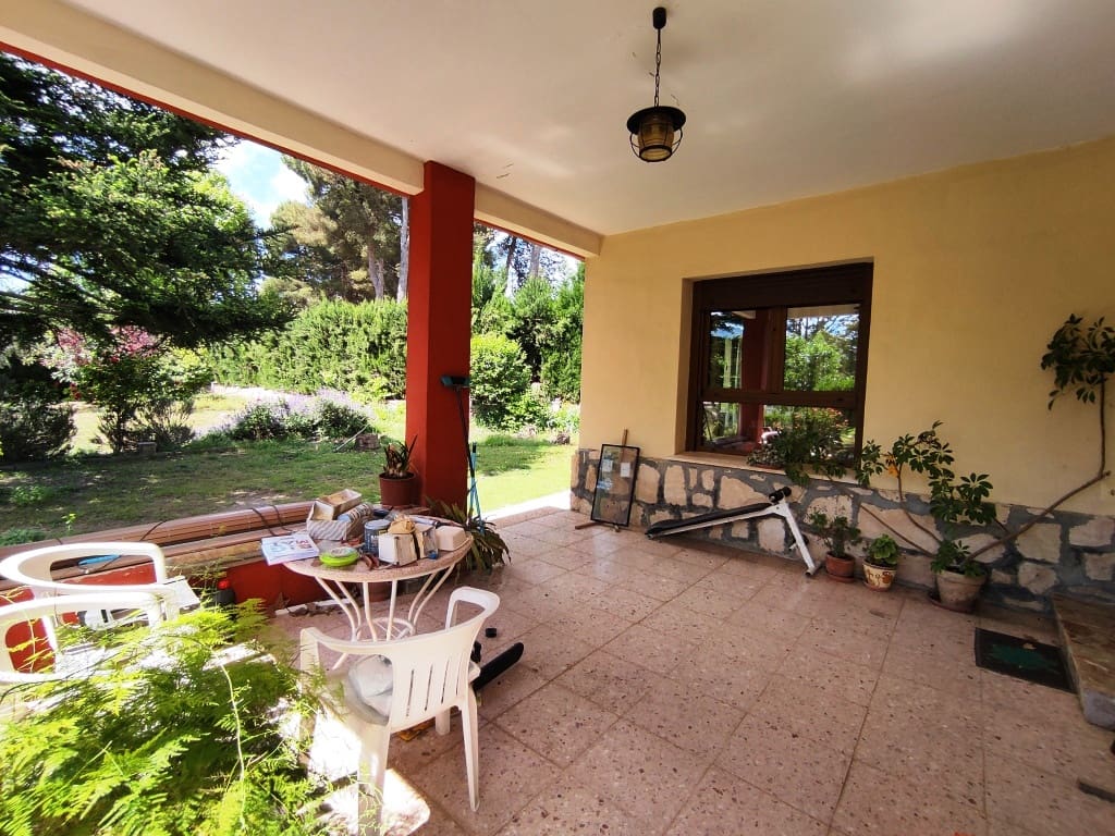 4 chambre Villa/Maison à vendre à Alcoy / Alcoi avec piscine garage - 292 000 € (Ref: 9826852)