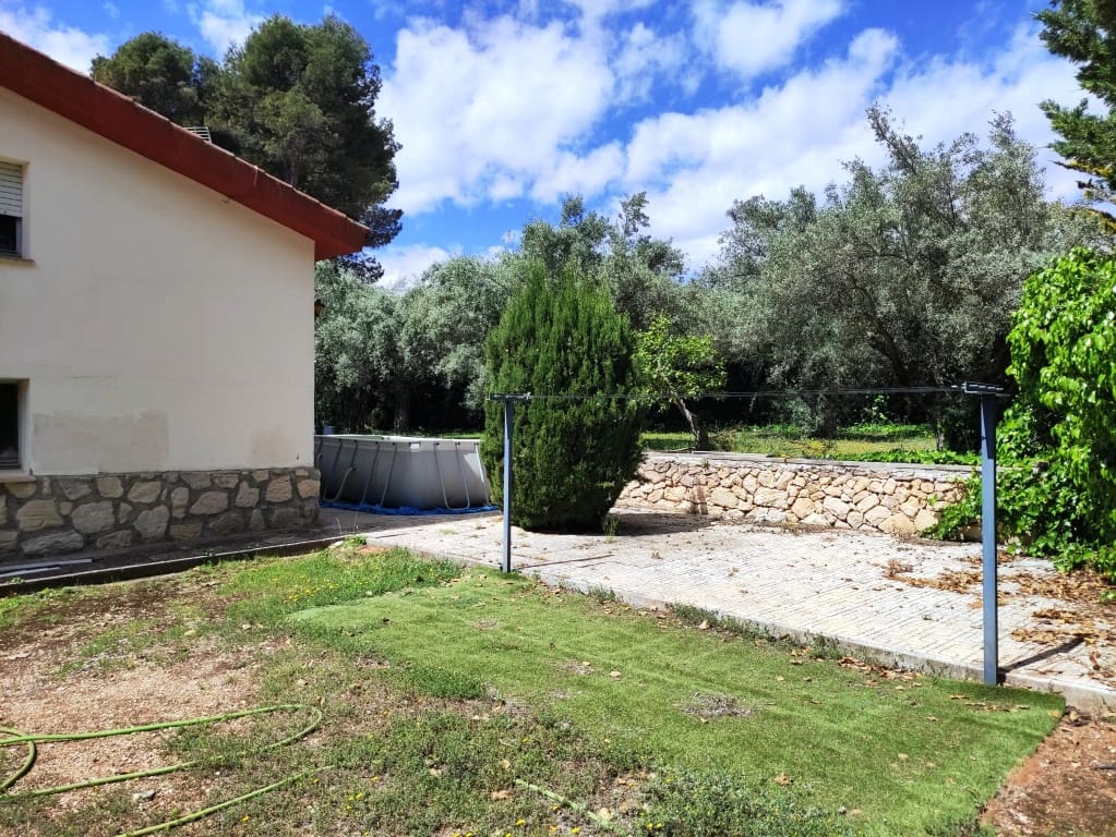 4 chambre Villa/Maison à vendre à Alcoy / Alcoi avec piscine garage - 292 000 € (Ref: 9826852)