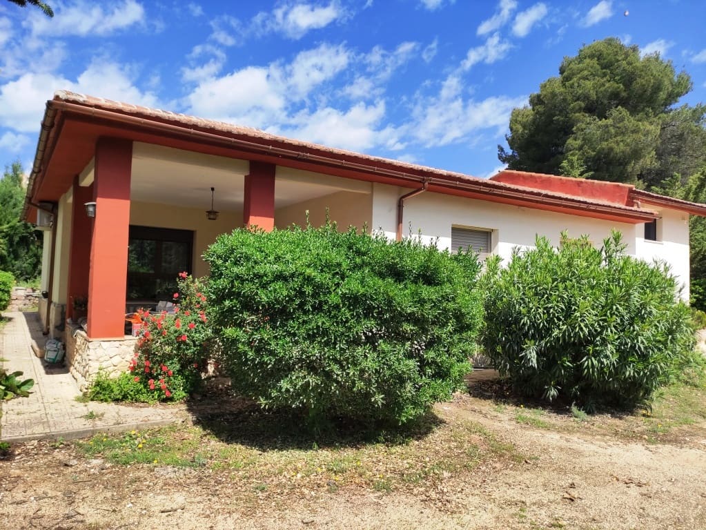 4 chambre Villa/Maison à vendre à Alcoy / Alcoi avec piscine garage - 292 000 € (Ref: 9826852)