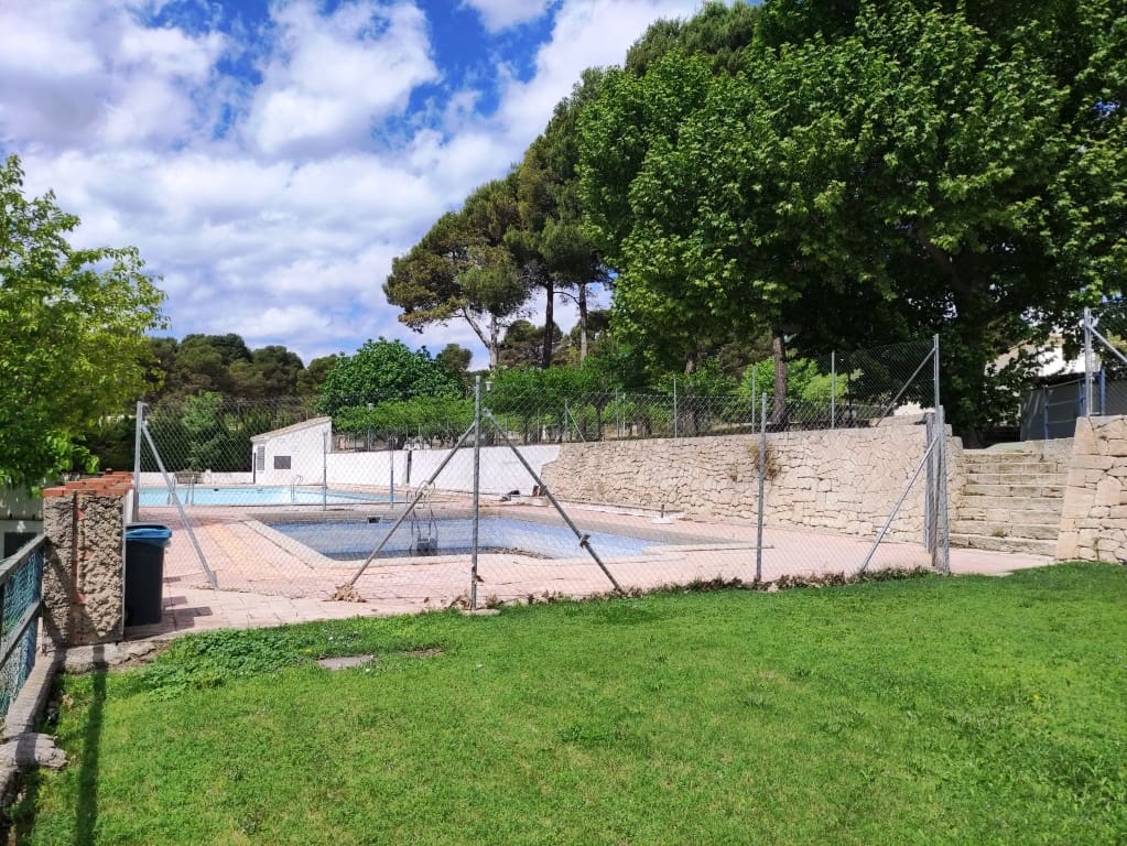 4 chambre Villa/Maison à vendre à Alcoy / Alcoi avec piscine garage - 292 000 € (Ref: 9826852)