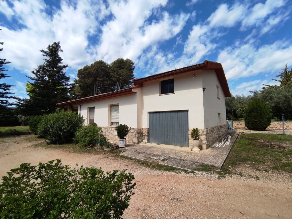 4 chambre Villa/Maison à vendre à Alcoy / Alcoi avec piscine garage - 292 000 € (Ref: 9826852)