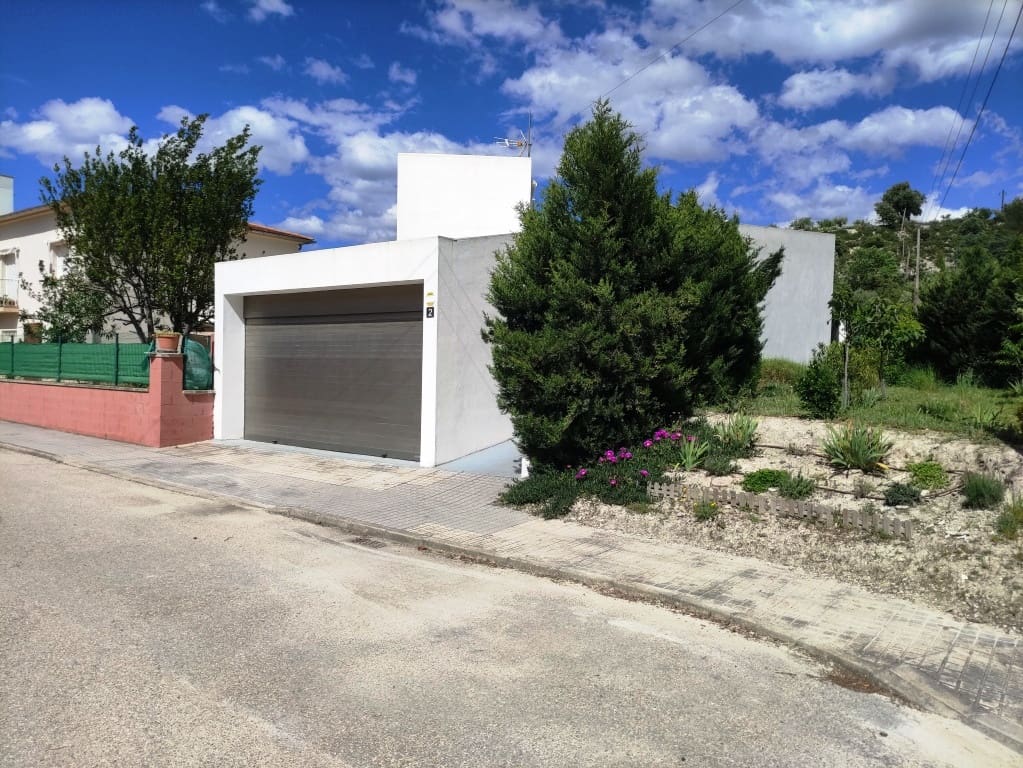 2 bedroom Villa for sale in Alfafara with garage - € 260,000 (Ref: 9838705)