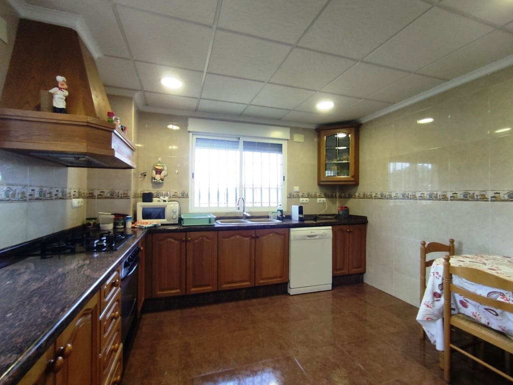 6 soveværelse Villa til salg i Alcoy / Alcoi med garage - € 550.000 (Ref: 9888479)