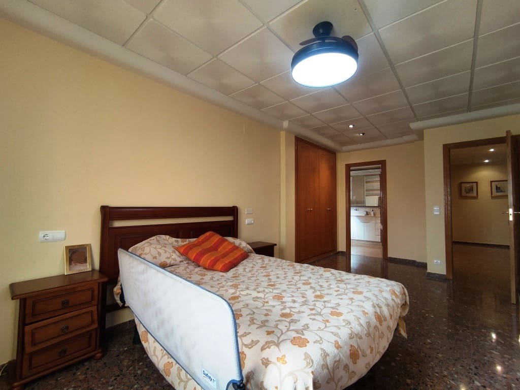 6 soveværelse Villa til salg i Alcoy / Alcoi med garage - € 550.000 (Ref: 9888479)