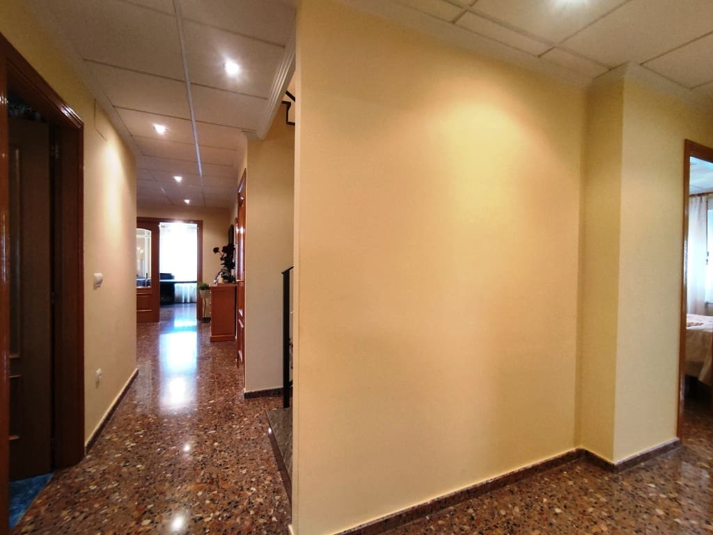 6 soveværelse Villa til salg i Alcoy / Alcoi med garage - € 550.000 (Ref: 9888479)