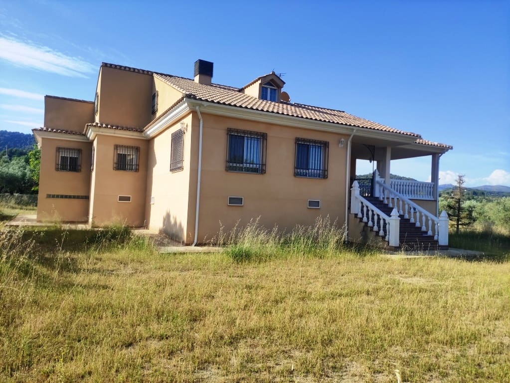 6 soveværelse Villa til salg i Alcoy / Alcoi med garage - € 550.000 (Ref: 9888479)