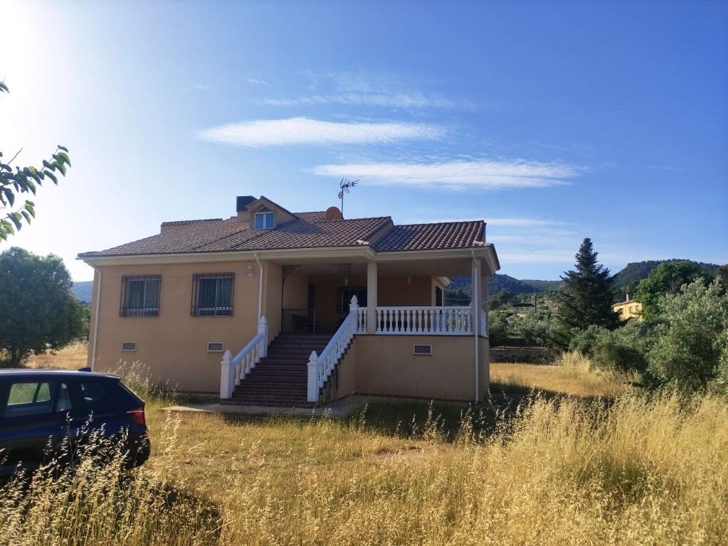 6 soveværelse Villa til salg i Alcoy / Alcoi med garage - € 550.000 (Ref: 9888479)