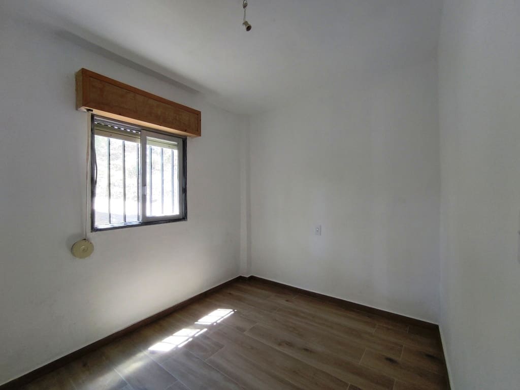 3 makuuhuone Maalaistalo myytävänä paikassa Ontinyent - 150 000 € (Ref: 9889481)