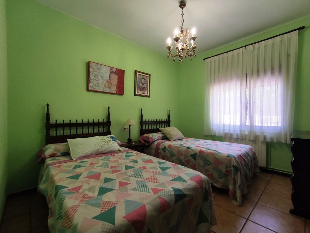 6 bedroom Villa for sale in Muro de Alcoy with pool garage - € 430,000 (Ref: 9922644)