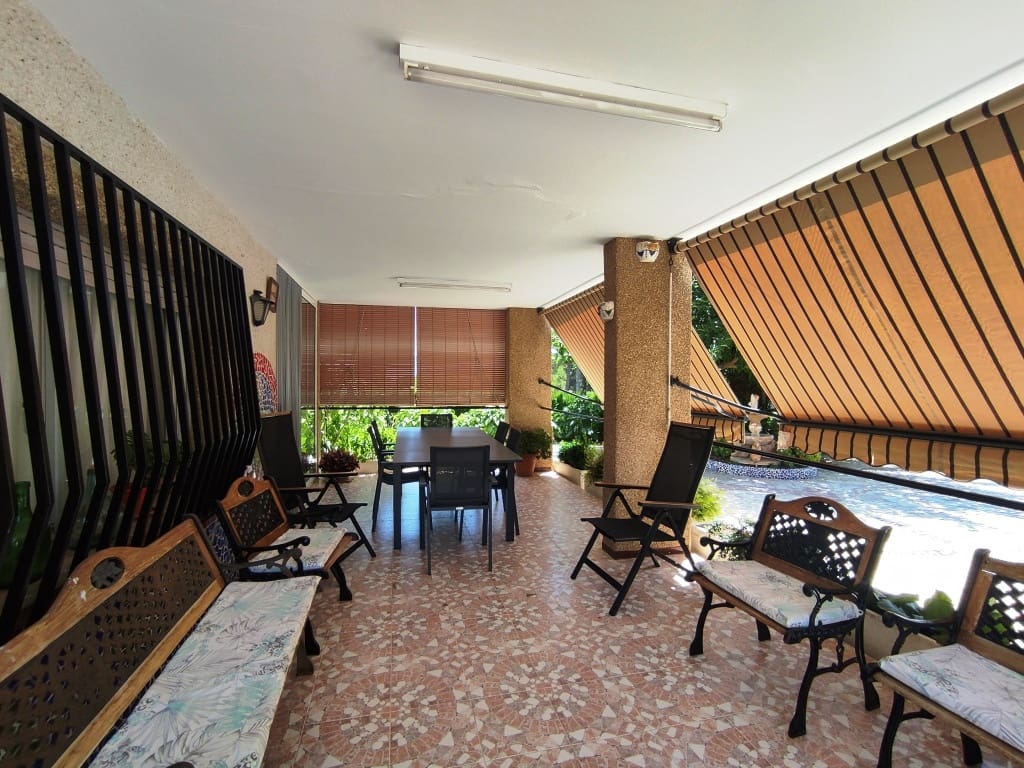 6 bedroom Villa for sale in Muro de Alcoy with pool garage - € 430,000 (Ref: 9922644)