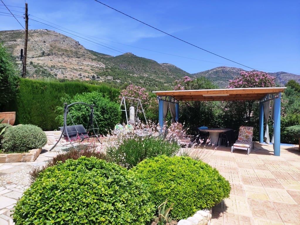 6 bedroom Villa for sale in Muro de Alcoy with pool garage - € 430,000 (Ref: 9922644)