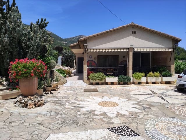 6 soveværelse Villa til salg i Muro de Alcoy med swimmingpool garage - € 430.000 (Ref: 9922644)