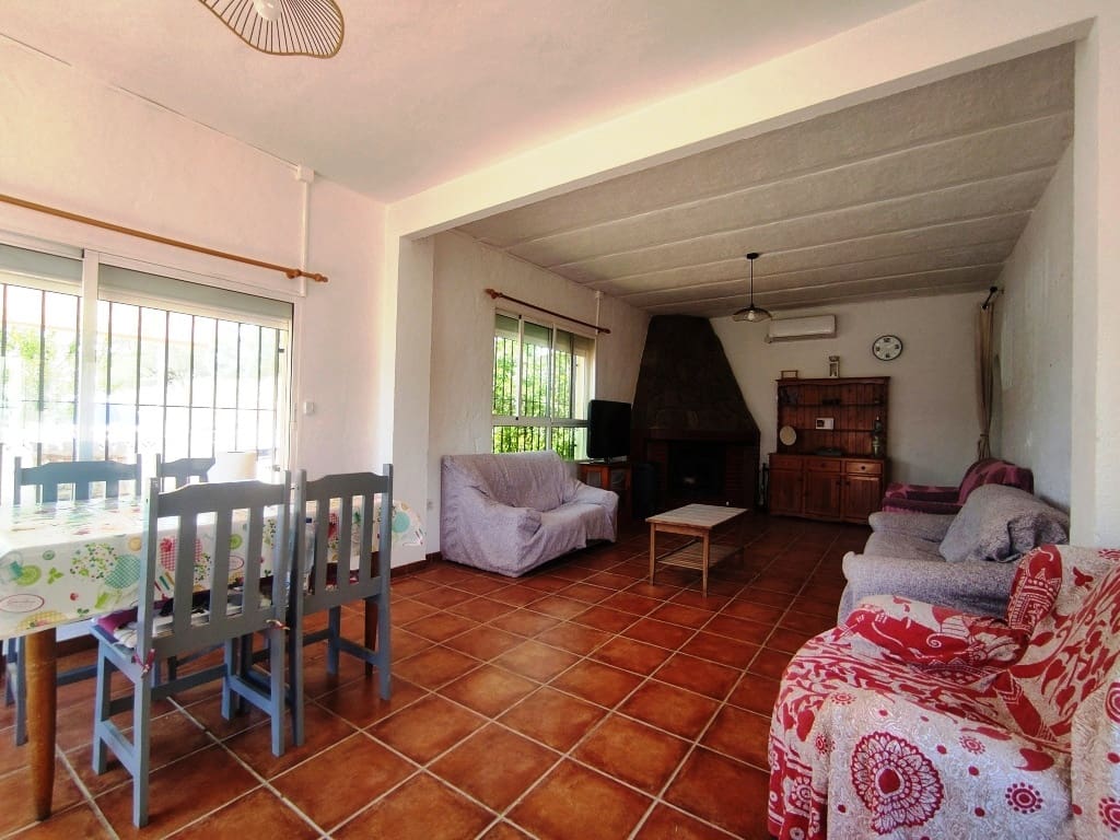 3 bedroom Finca/Country House for sale in Catamarruc - € 150,000 (Ref: 9966043)