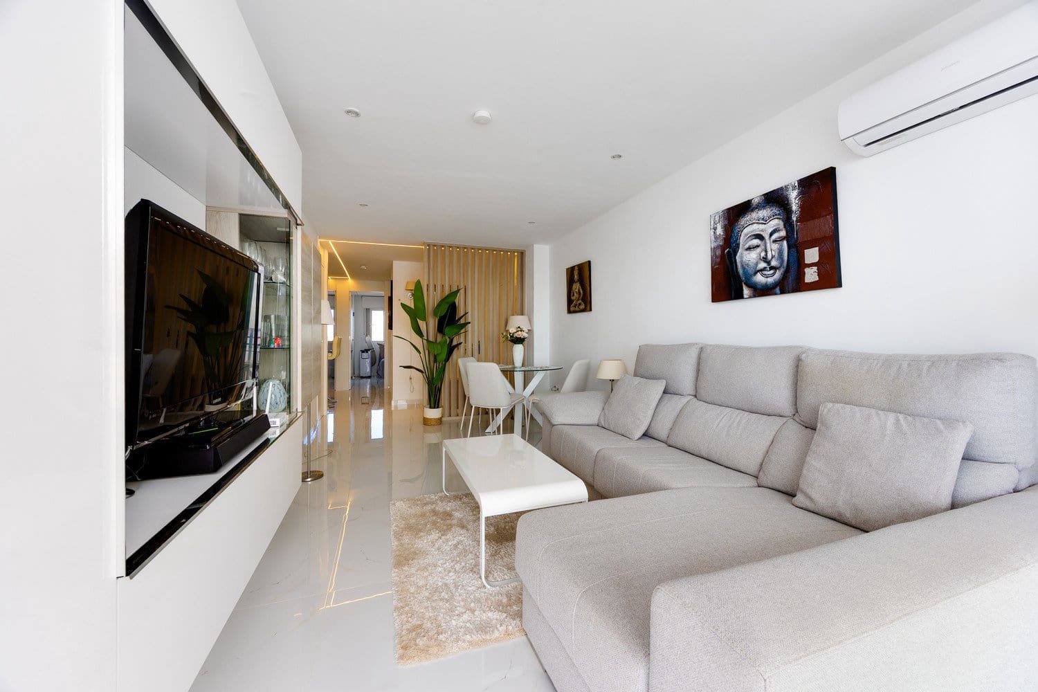 3 bedroom Apartment for sale in Torrevieja with pool garage - € 398,000 (Ref: 10091471)