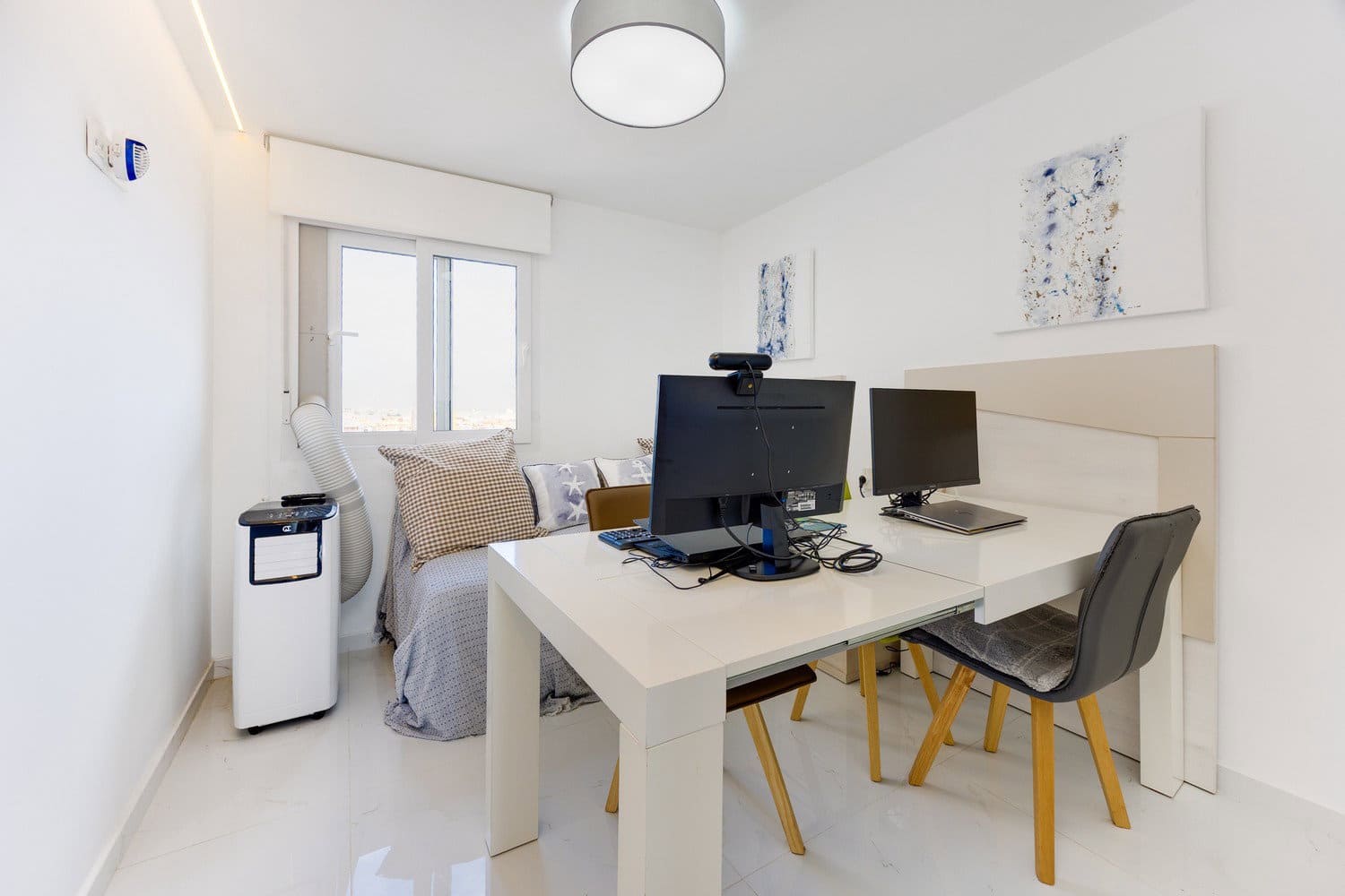 3 bedroom Apartment for sale in Torrevieja with pool garage - € 398,000 (Ref: 10091471)